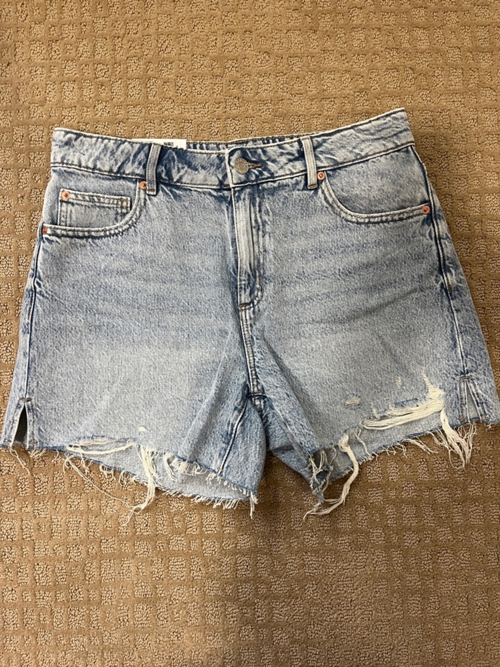 Garage Vintage Cut-Off Charlotte Blue Light Wash Denim shorts - Women